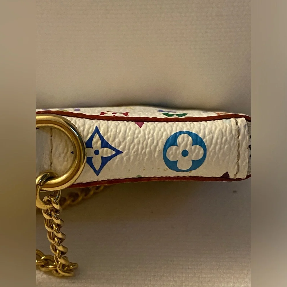 Louis Vuitton x Takashi Murakami white multicolor heart coin purse - Picture 14 of 17